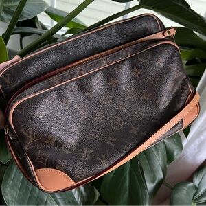 ⓢⓞⓛⓓ Authentic: Vintage, Louis Vuitton Nile Crossbody Bag